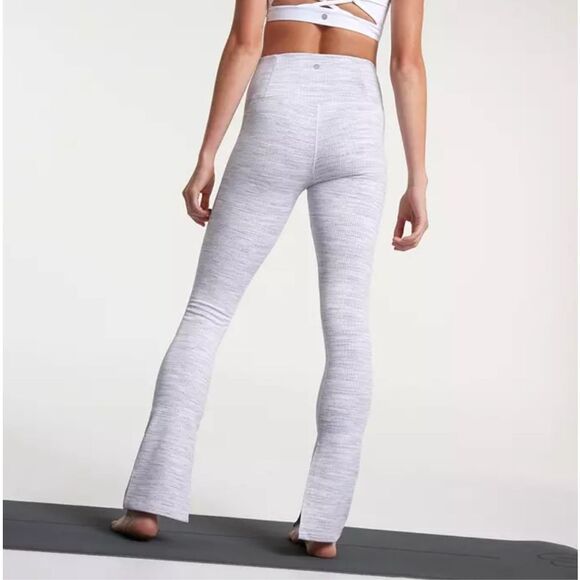 Calia Women’s Essential Ultra Slim Bootcut Pant Size M - Picture 2 of 6